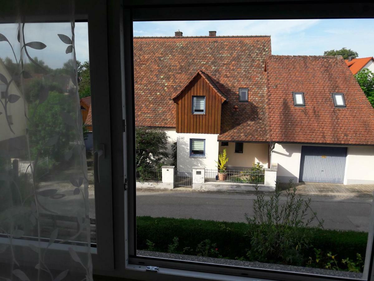 Ferienwohnung Lerchennest Georgensgmund Luaran gambar